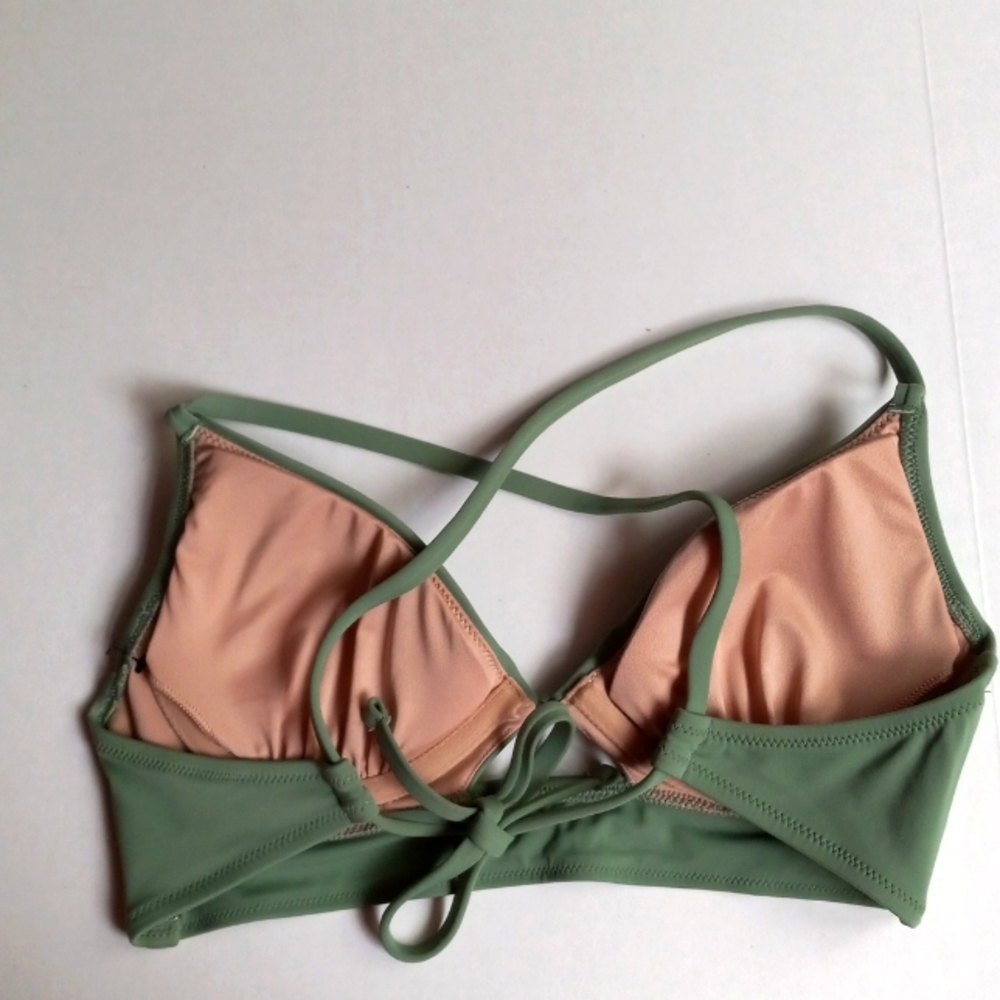 NWT BIKINI TOP - Picture 2 of 2